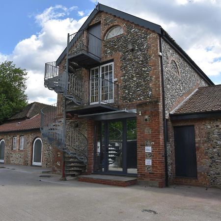Bed and Breakfast The Mill Тетфорд Экстерьер фото